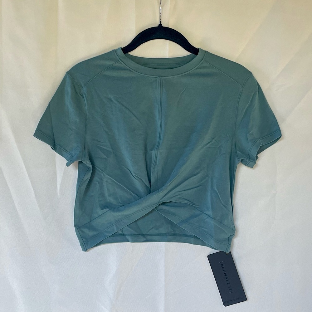 Evo Twist Crop